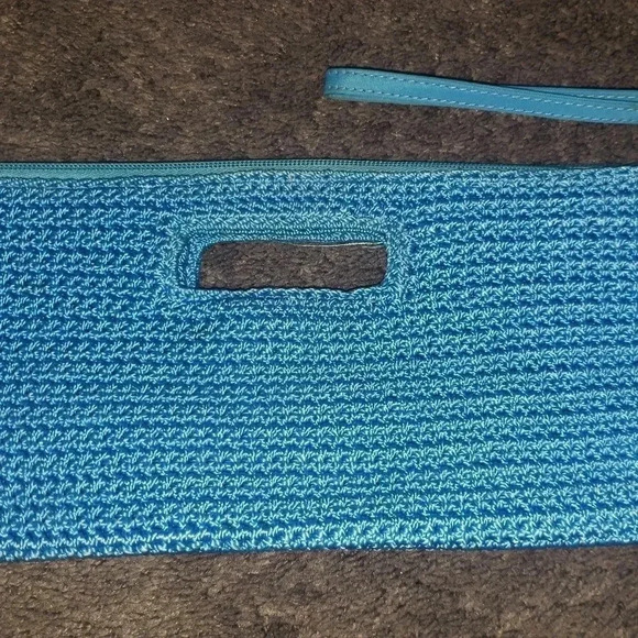 Blue clutch  - Picture 1 of 3